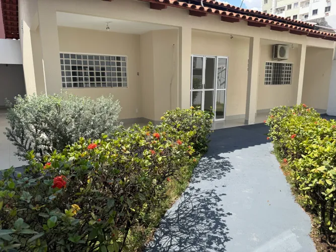 Casa Residencial ou Comercial no Negrão de Lima
