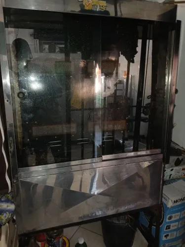 Vende-se maquina de assar Frango