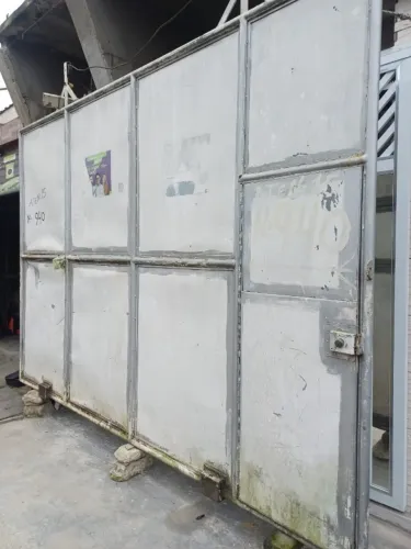 Portão de ferro grande 3,50 metros de largura e 2,50 metros de altura