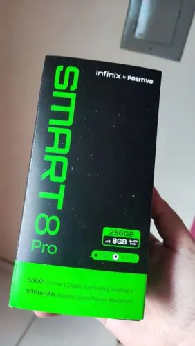 Celular Infinix Smart 8 Pro