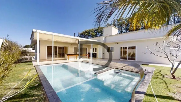 Casa a venda na região do Paiquerê, perto do Colégio Porto Seguro, em Valinhos