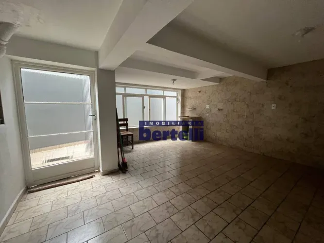 Casa com 4 dormitórios para alugar, 220 m² por R$ 3.300,00/mês - Centro - Bragança Paulist