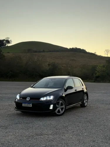 Volkswagen Golf GTI 2.0 TSI 220cv Aut. 2016