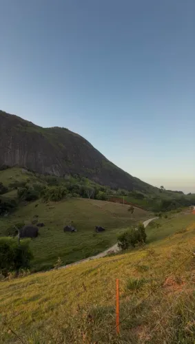 Vendo 2 lotes de frente ao monte agha