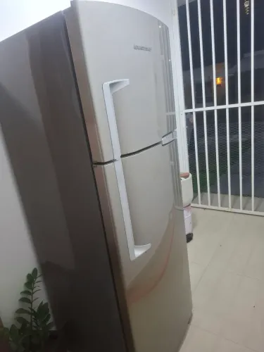 Vendo Geladeira Brastemp Frost free 380 litros