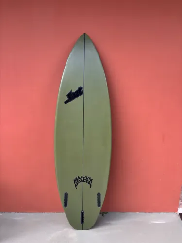 Prancha de surf Lost Mayhen 5.9 