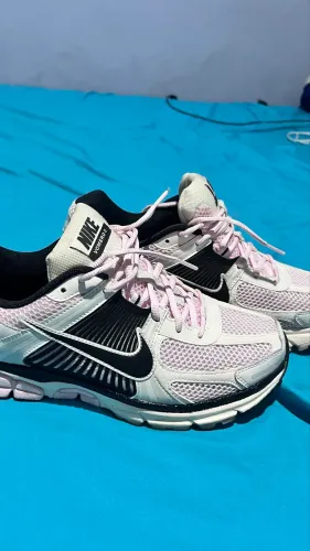 Tênis da Nike vomero 5 unissex