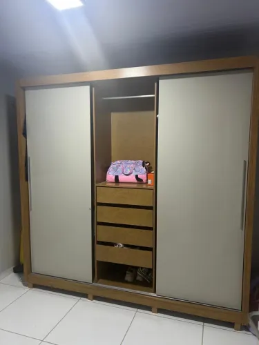 Vendo guarda roupa