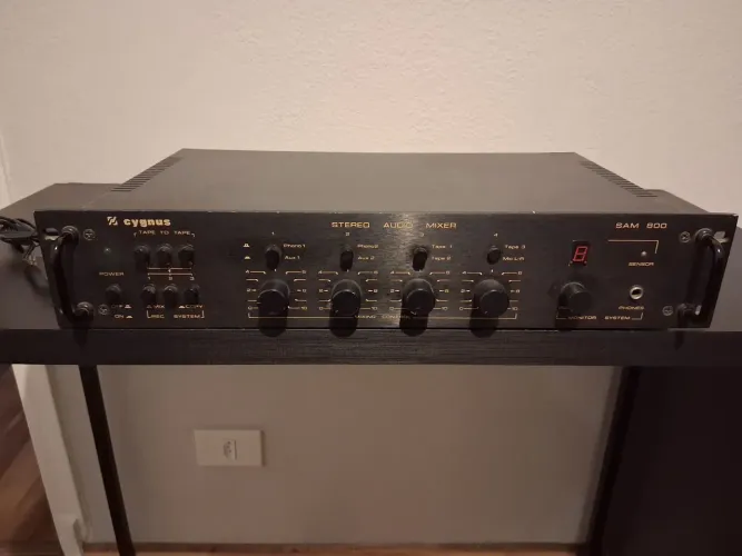 Mixer Cygnus SAM-800