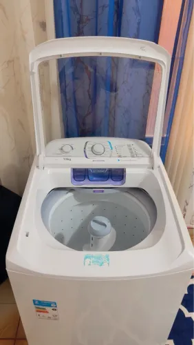 Maquina de lavar roupa