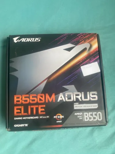 Placa mãe B550M AORUS ELITE (NOVA)