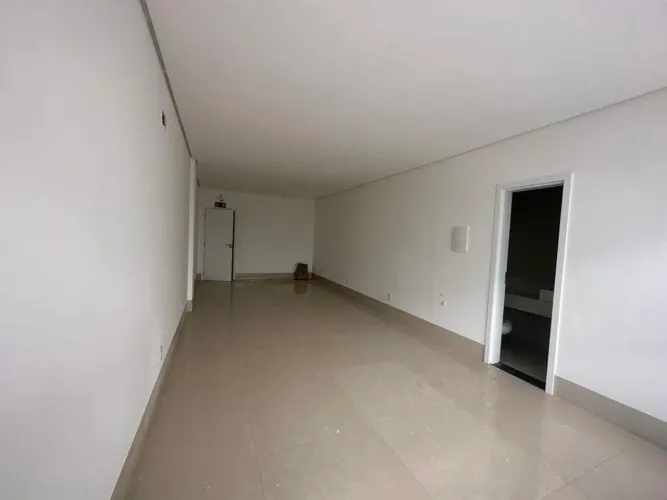 ALUGA-SE SALAS COMERCIAIS NA 404 SUL A PARTIR DE R$ 4.500,00