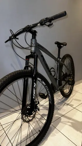 Bicicleta aro 29? KSW alumínio semi nova!