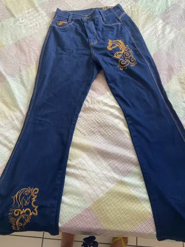 Calça de vaqueira 