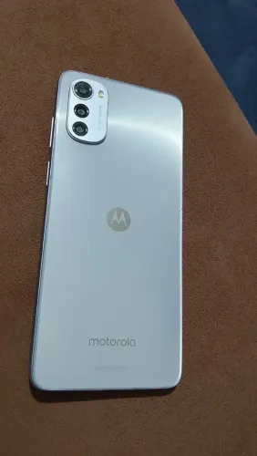 Celular moto e32