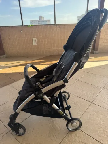 Carrinho de bebê dobrável Chicco 