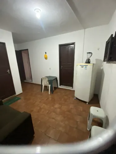 Alugo quarto para mulheres