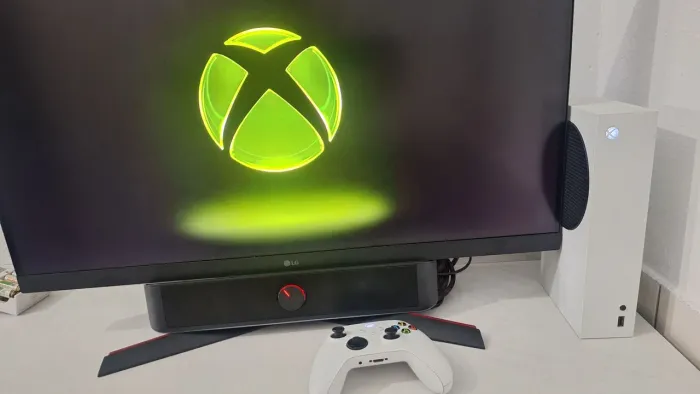 Xbox Series S / monitor gamer LG 32"