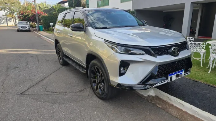 Toyota Hilux SW4 SRX 4X4 2.8 TDI 16V Dies. Aut. 2021