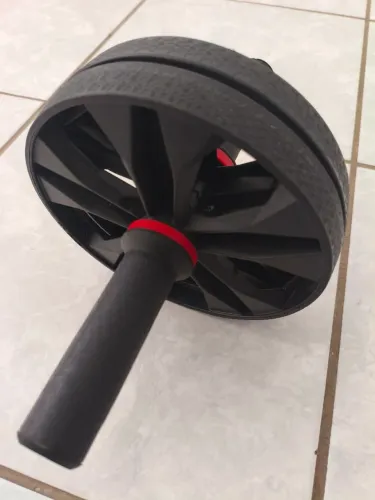 Vendo roda abdominal nova r$ 30 reais 