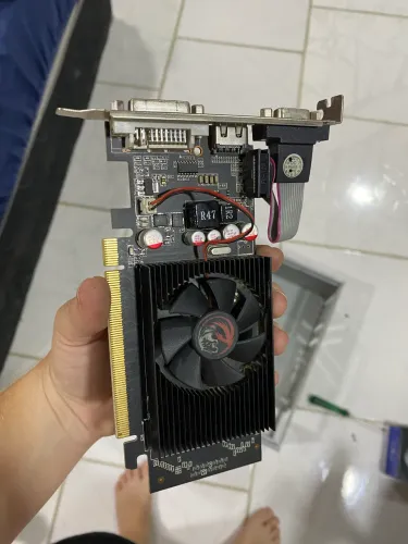 PLACA DE VIDEO GT210 - 1GB - DDR2 
