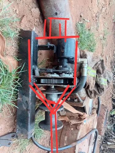 Vendo guincho hidráulico ,,,serve fazer perfuratriz hidráulica também