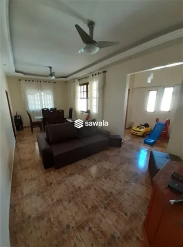 Casa 3 quartos, sendo 1 suíte
