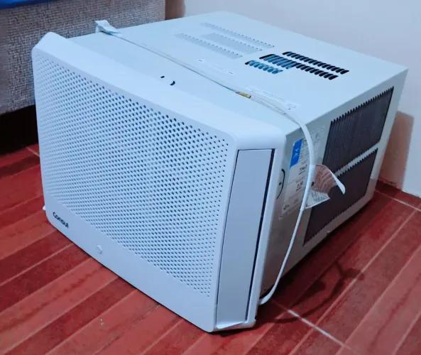 Vendo ar condicionado 10.000btus consul digital. Gelando perfeitamente bem.