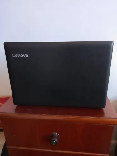 Notebook Lenovo 1.000 negociável.