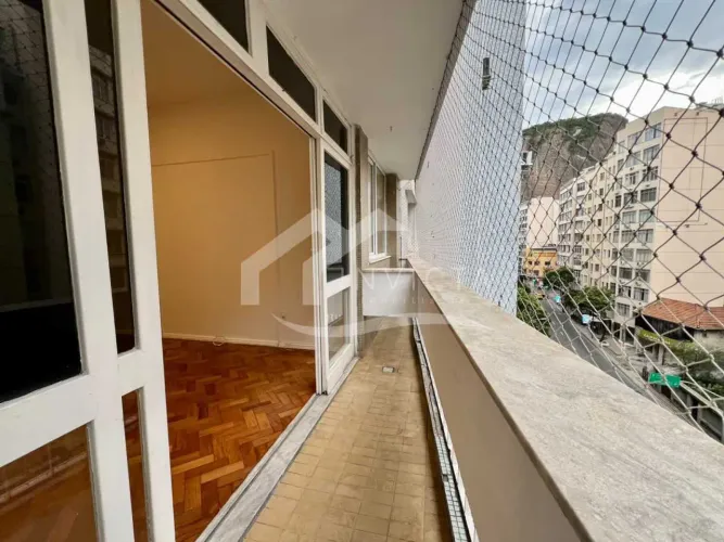 3 QUARTOS COM VAGA NO POSTO 5 - COPACABANA