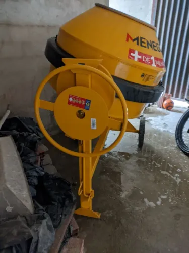 Vende -se bitorneira 