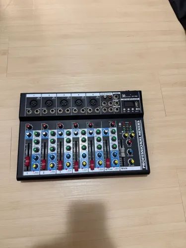 Mesa de Som Ketchup KT-709 - 7 Canais com Bluetooth e USB