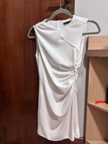 Vestido Zara