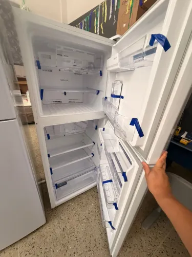 ? OPORTUNIDADE! Geladeira Electrolux Frost Free - Linda, Econômica e Pronta para Uso ?