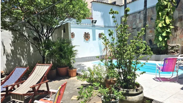 Casa duplex com 5 quartos , 2 vagas e piscina à venda em Santa Teresa- Rio de Janeiro