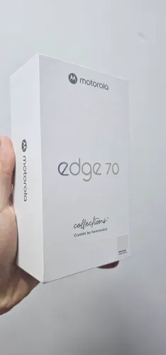 Motorola Edge 70 SWAROVSKI 512gb. Novo, lacrado e com nota. 