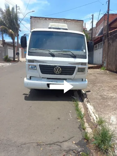 Caminhão 3/4 WV modelo 8.150