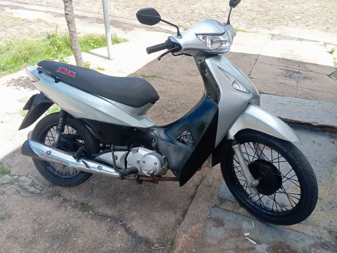 Biz 125 motinha toda primeira 