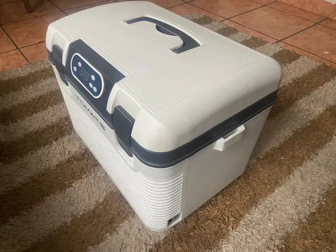 Geladeira portátil( geladeira para caminhão )