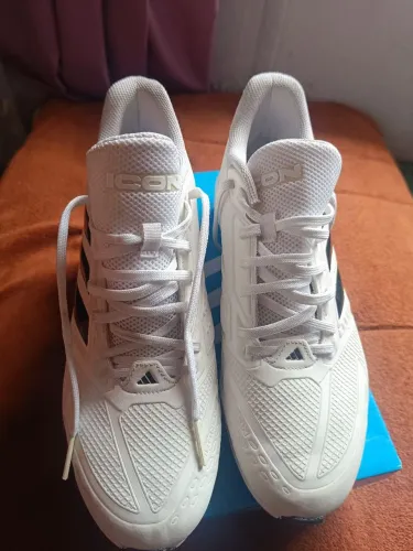 Venda-se Chuteira Adidas Icon 8 md tamanho 43/44