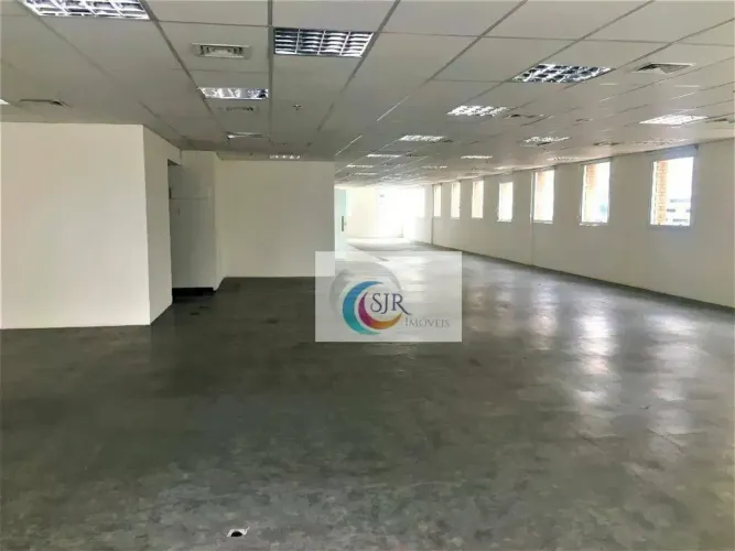 Conjunto comercial para locação 385,00m Vão Livre com forro e Ar condicionado