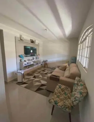 VENDO CASA NA SAMAMBAIA SUL A VIDTA OU PARCELADO