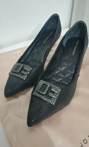 Sapato Jorge Bischoff original, novo e nunca usado, ainda com etiqueta da loja.