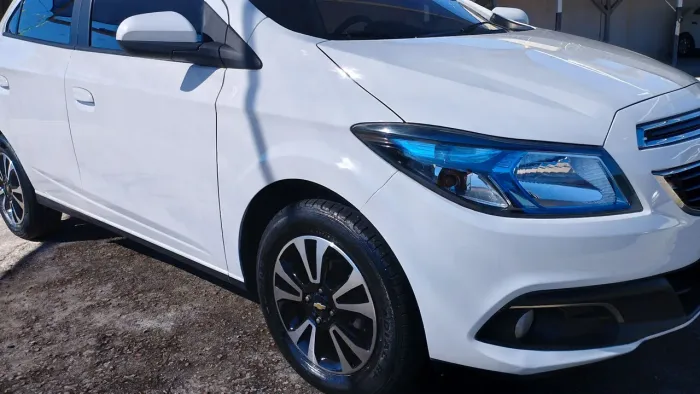 Chevrolet Onix Hatch LTZ 1.4 8V Flex Power Mec. 4P 2016