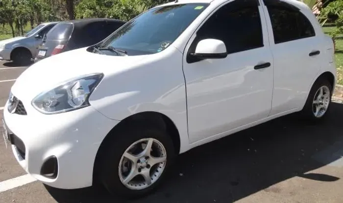 Nissan March S 1.0 12V Flex 5P 2018