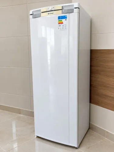 Geladeira ótima