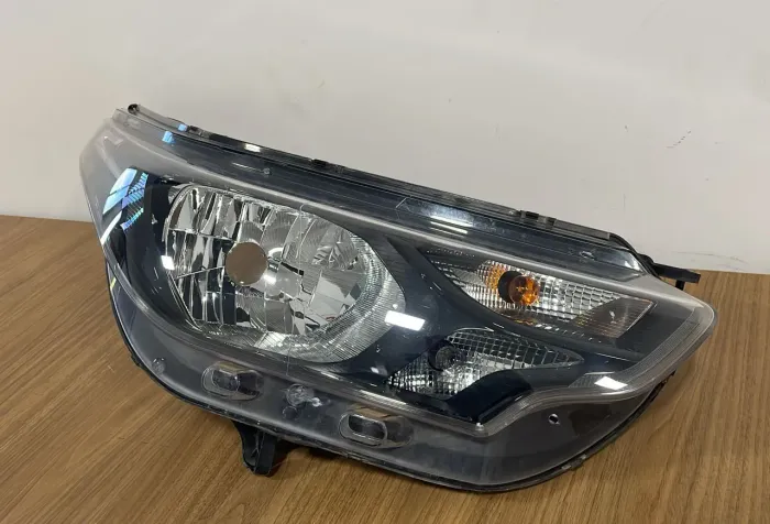 Farol direito Fiat Mobi 17/21