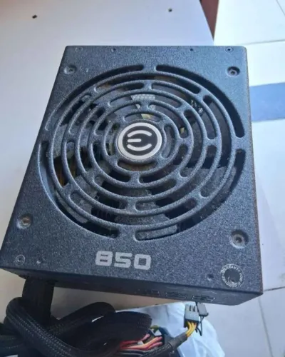Fonte VGA 850 b 2