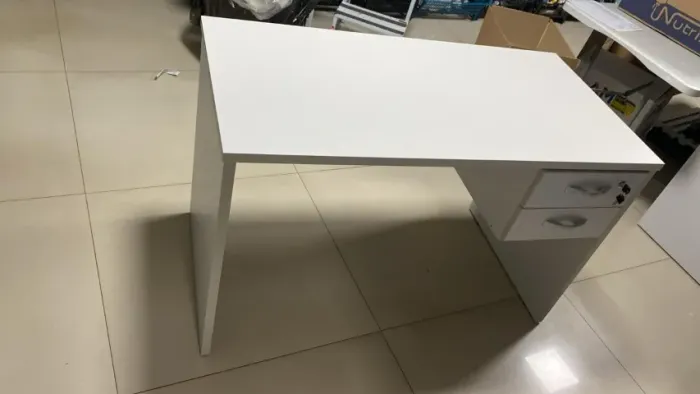 Mesa escritório cinza CONSULTAR OS VALORES