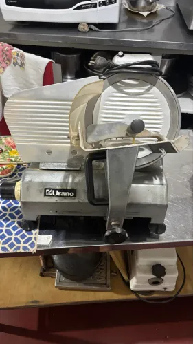 Fatiador de Frios Profissional Urano 300mm - Industrial